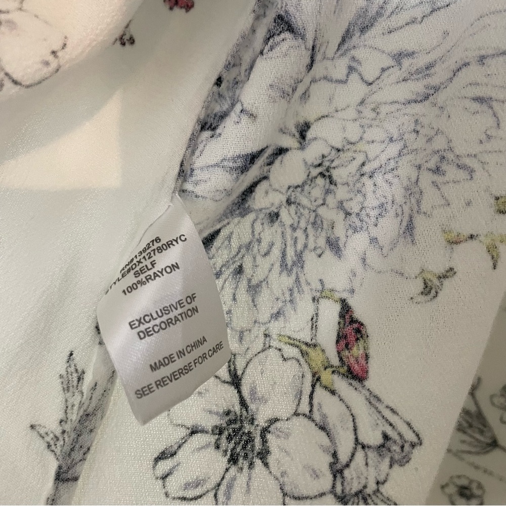 Daniel Rainn 2XL White Rayon Floral Blouse - Picture 6 of 11